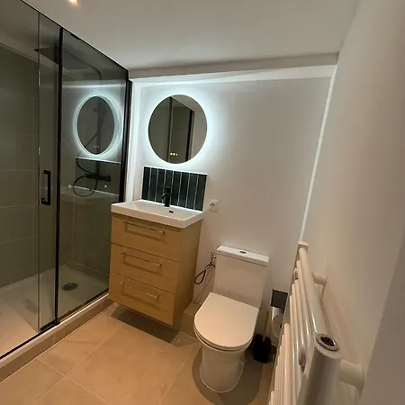 Gare Montparnasse,Gorgeous1 Bedroom,Close To Eiffel Tour,Center , Stuning Place París Exterior foto