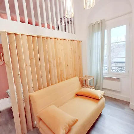Gare Montparnasse,Gorgeous1 Bedroom,Close To Eiffel Tour,Center , Stuning Place París Exterior foto